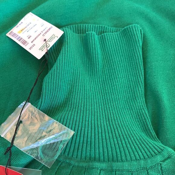 RED green turtleneck long sleeve sweater Size XL NWT - Picture 7 of 8